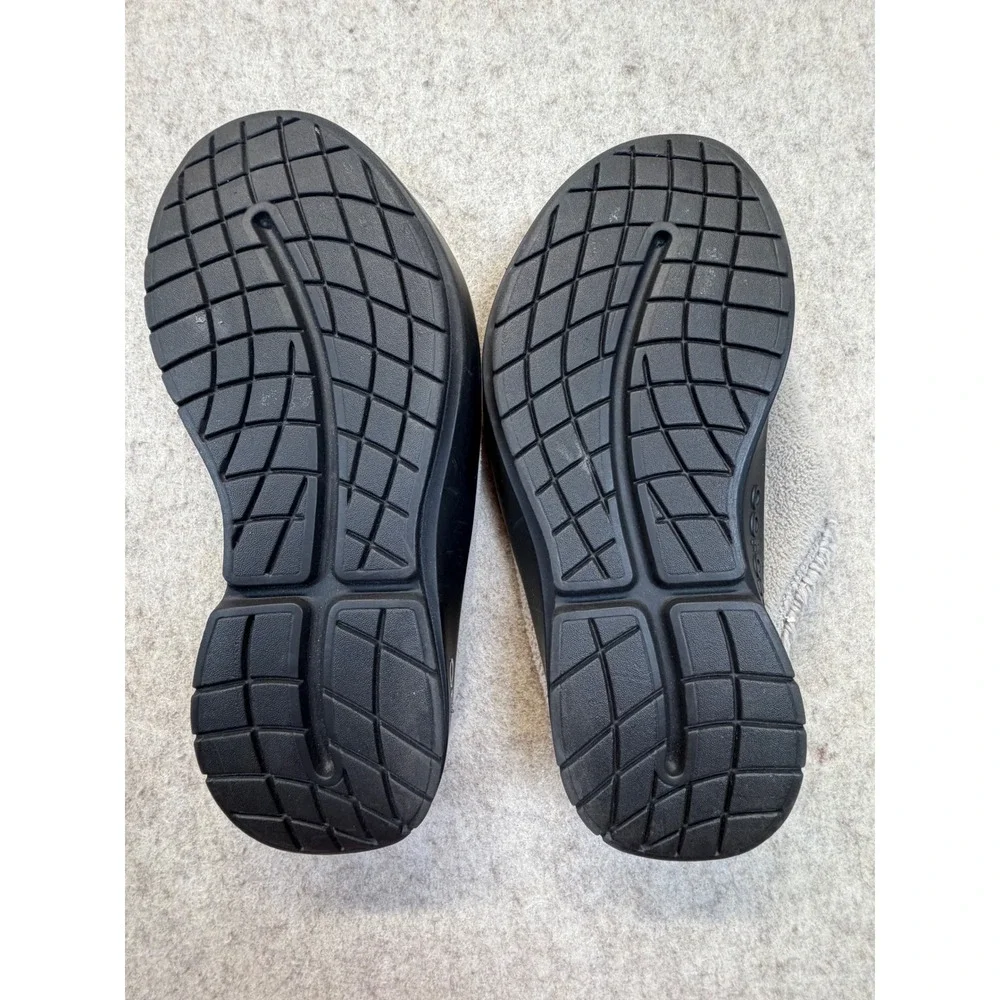 OOFOS OOCoogee Clogs Mens 11 Grey Green Fleece Lined Recovery Mules